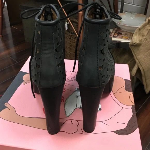 Jeffrey Campbell Lita - Picture 3 of 4